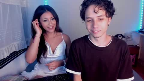 Snapshot of ellancain chatting on March 8, 10:24 pm Ella and Cain online show from March 8, 10:24 pm