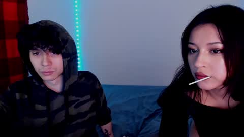 Snapshot of ellancain chatting on December 5, 8:28 pm Ella and Cain online show from December 5, 8:28 pm