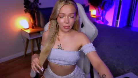 Ella online show from April 2, 5:59 am