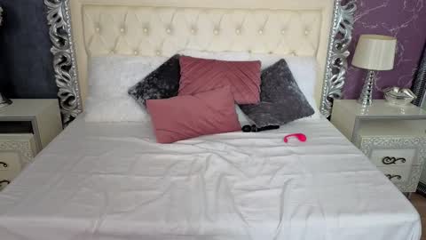 ellaxjane online show from February 14, 7:22 am