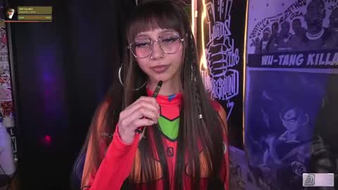 follow me on instagram .    online show from October 5, 10:39 pm