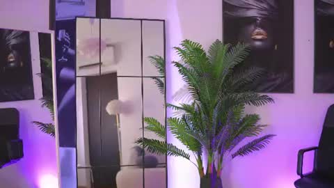 EllenKarter online show from August 2, 5:42 am