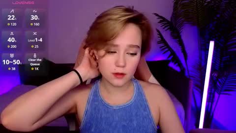 Ellie online show from February 9, 2:37 am