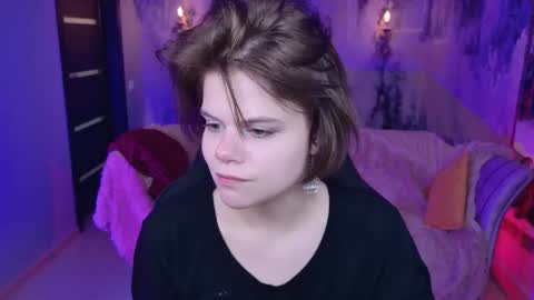 elliemurler online show from January 13, 1:19 pm