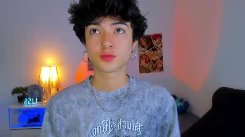 elliotvolkov online show from May 8, 4:56 pm