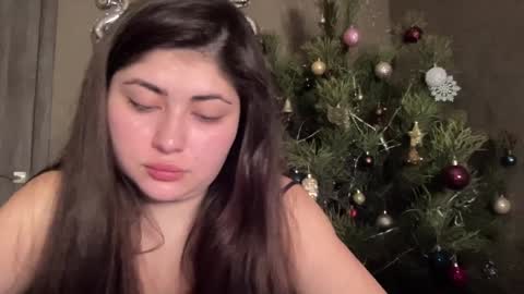 elly_704491 online show from December 25, 1:53 am