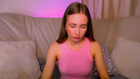  Elly  online show from March 24, 3:23 am