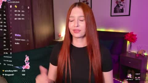 EllyPeach online show from April 4, 4:58 pm