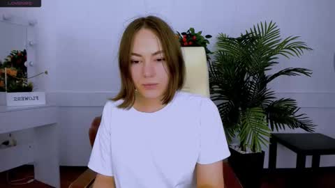 elma_lily online show from November 14, 7:32 am