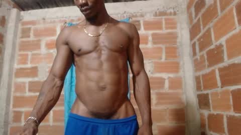 elmiltonnjakee online show from May 9, 12:49 am