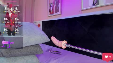 Elodie  online show from September 13, 1:57 pm