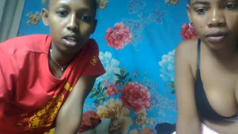 elphinez online show from August 1, 6:20 pm