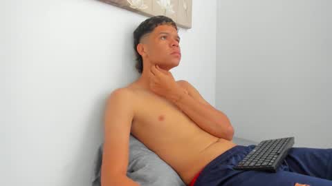 elpicha_dotado online show from February 10, 12:30 pm