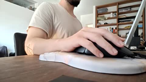 elriclust online show from April 4, 6:37 pm