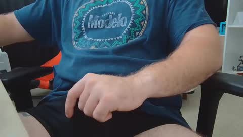 Snapshot of eltanke2206 chatting on September 24, 3:52 pm alexgarg online show from September 24, 3:52 pm