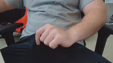 Snapshot of eltanke2206 chatting on October 1, 3:33 pm alexgarg online show from October 1, 3:33 pm