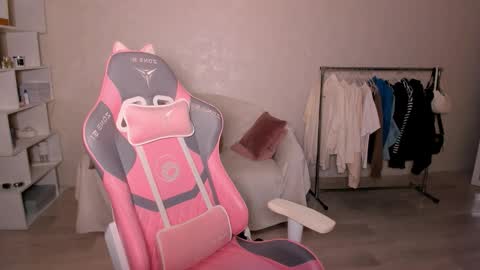 Luna online show from November 4, 3:24 pm