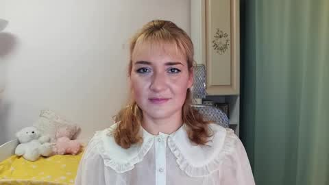 Elvira online show from December 6, 7:48 am