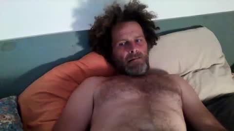 elyjahoye online show from April 17, 9:50 pm