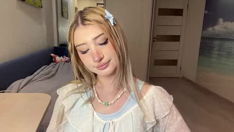 Viktorie online show from June 7, 11:15 am