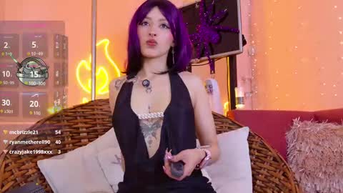 Elysia online show from October 15, 9:15 pm