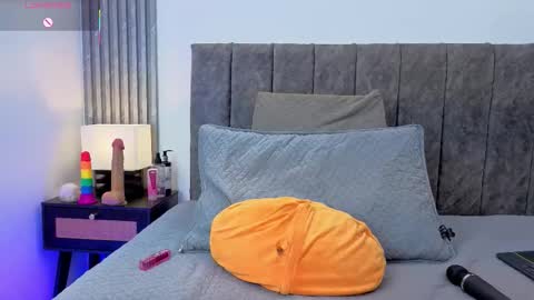 Ema online show from February 24, 11:19 pm