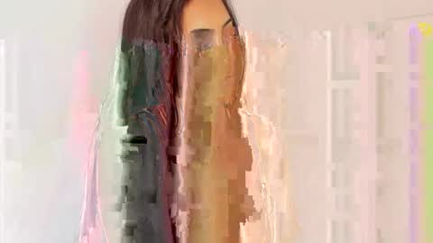 emadelacroix07 online show from April 15, 4:32 pm