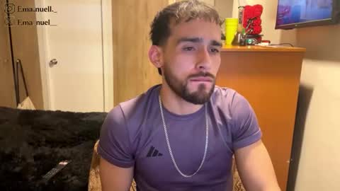 emanuell___ online show from June 9, 2:11 am