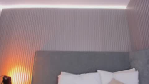 emelie_89 online show from February 7, 12:30 pm