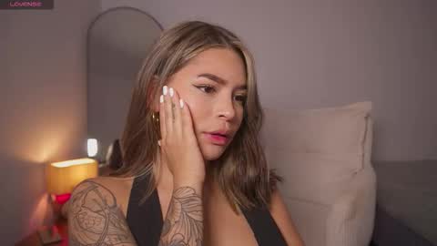 ana online show from November 5, 9:28 pm