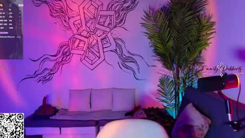 Emmily Roberts online show from April 14, 2:15 am