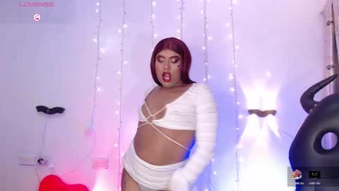 Emili roux online show from February 12, 7:06 pm