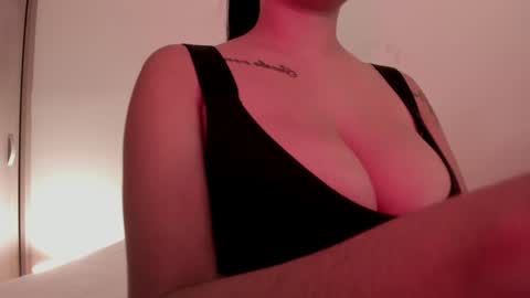 Emilia Big Boobs online show from January 28, 1:16 pm