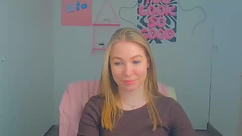 Emilia online show from May 12, 5:38 am