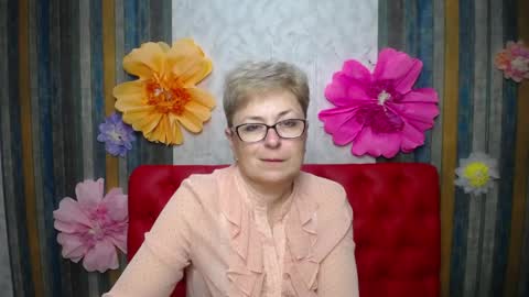 EmiliaGree online show from April 26, 6:27 pm