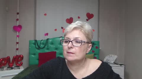 EmiliaGree online show from November 20, 8:28 pm