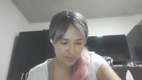 emiliahoney online show from December 20, 1:51 pm