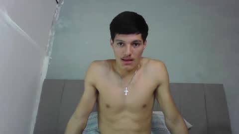 FuegoLatino online show from April 12, 9:19 pm