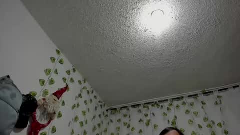 EmiliaRose online show from May 27, 12:24 pm