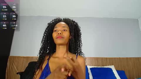 emilibonnie online show from March 17, 11:10 pm