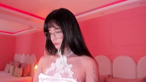 Emilly  online show from January 9, 5:29 pm