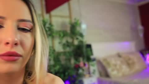 EMMA online show from April 3, 7:54 pm