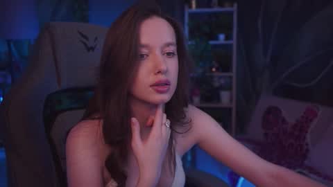 emillywade online show from January 15, 12:03 pm