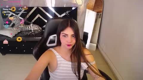 emily_cooper_t online show from February 9, 8:22 pm