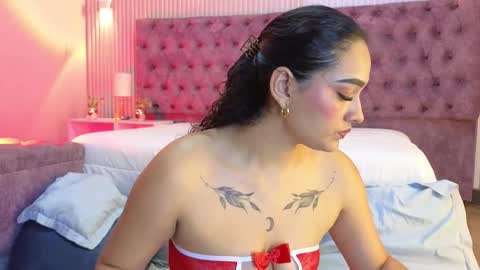 Emily online show from December 21, 6:58 pm