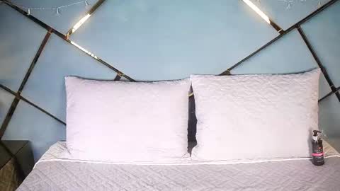 emily_greco online show from June 16, 11:58 am