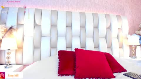 EMILY   Monday 5-2 am From Tuesday to Friday5-1 am Colombia time online show from March 5, 3:40 am