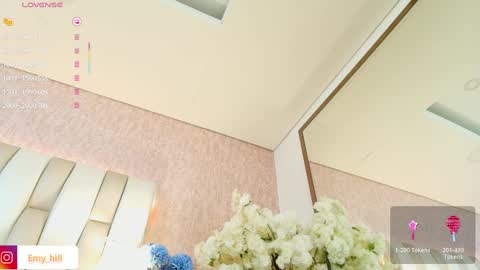 EMILY   Monday 5-2 am From Tuesday to Friday5-1 am Colombia time online show from March 11, 1:05 am