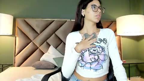Emily online show from June 22, 3:25 am