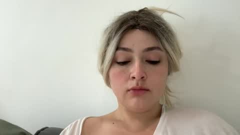 emily_morning_dew online show from September 11, 7:42 am